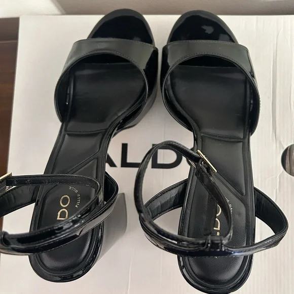 Aldo Glossy Black Heeled Sandals - Picture 4 of 10